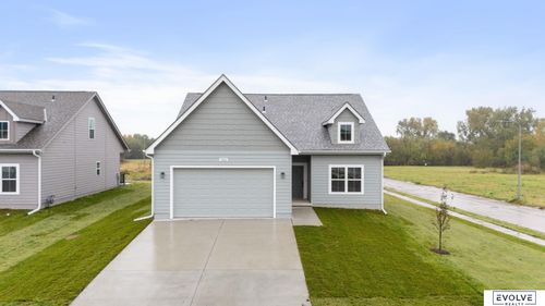 922 Arlene Cir, Papillion, NE, 68046-2983 | Card Image