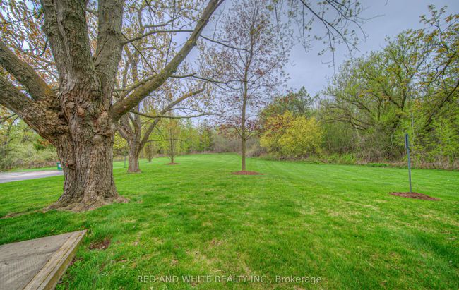 406 - 400 Champlain Blvd, Condo with 2 bedrooms, 1 bathrooms and null parking in Cambridge ON | Image 45