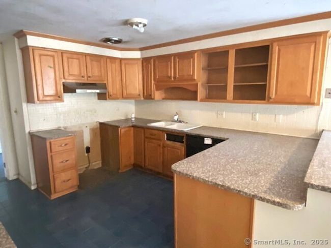 3 Whippoorwill Rd, House other with 4 bedrooms, 3 bathrooms and 4 parking in Old Lyme CT | Image 14