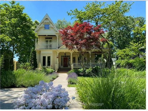 {{alt}} | Card Image