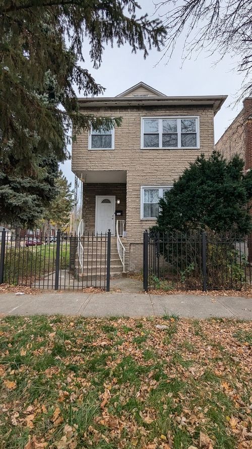 8503 S Burnham Avenue, CHICAGO, IL, 60617 | Card Image