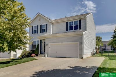 2411 Lakewood Drive, House other with 3 bedrooms, 2 bathrooms and 2 parking in Papillion NE | Image 2