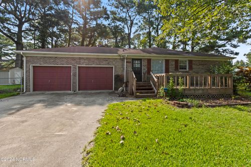 2115 Forest Pl, Winterville, NC, 28590-9125 | Card Image