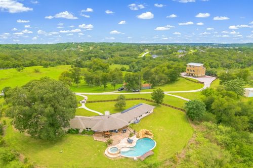 520 Double Eagle Ranch Dr, Cedar Creek, TX, 78612-4271 | Card Image