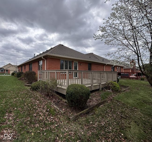 2856 Colony Lake East Dr, Condo with 3 bedrooms, 2 bathrooms and null parking in Plainfield IN | Image 23