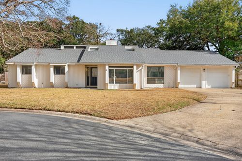 4 Palm Springs Ct, Shalimar, FL, 32579-1621 | Card Image