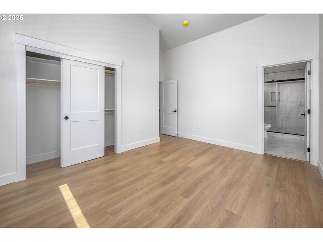Bedroom, Primary-Upper | Image 28