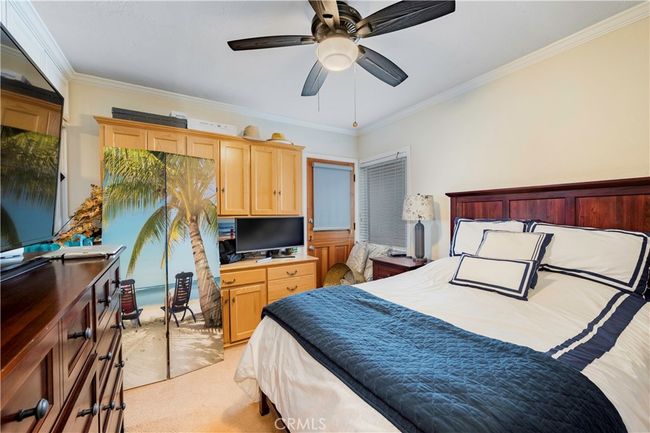 1003 Seal Way, Home with 6 bedrooms, 4 bathrooms and 2 parking in Seal Beach CA | Image 42