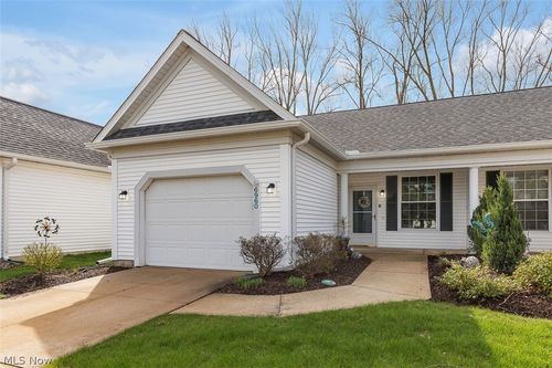 6960 Cottage Cir, North Ridgeville, OH, 44039-2921 | Card Image
