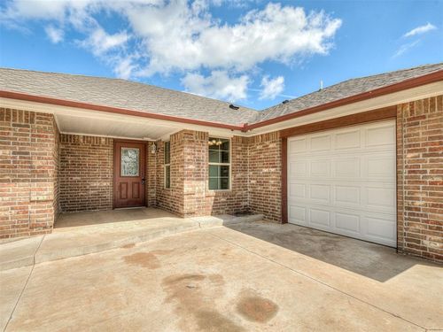 663 Sw 12th St, Blanchard, OK, 73010-7543 | Card Image