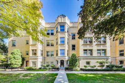 3 - 402 Wesley Avenue, Condo with 1 bedrooms, 1 bathrooms and null parking in Oak Park IL | Image 1