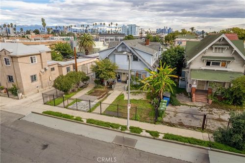 1322 5th, Los Angeles, CA, 90019 | Card Image
