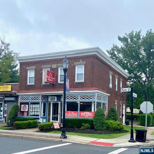 228 Main St, Little Ferry, NJ, 07643-1504 | Card Image