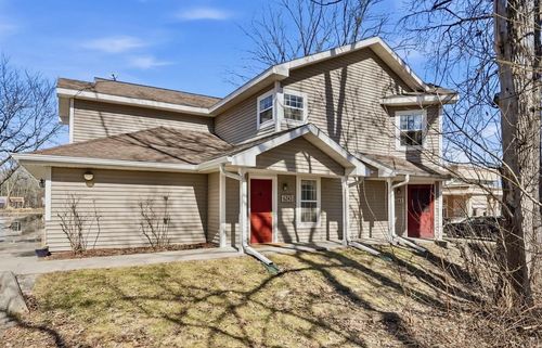 6243 Middleton Springs Dr, Middleton, WI, 53562-2227 | Card Image