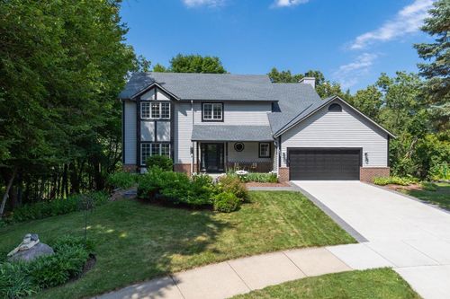 8855 Sylvan Rdg, Eden Prairie, MN, 55347-3337 | Card Image