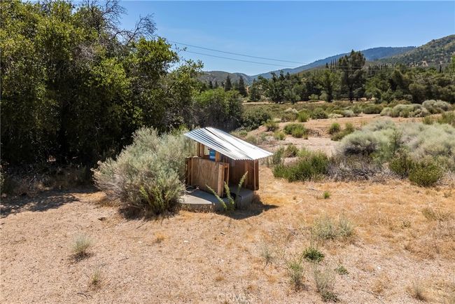 26865 Elizabeth Lake Rd, House other with 2 bedrooms, 2 bathrooms and 2 parking in Lake Hughes CA | Image 69