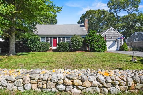 14 Schoolhouse Ln, West Dennis, MA, 02670-2416 | Card Image