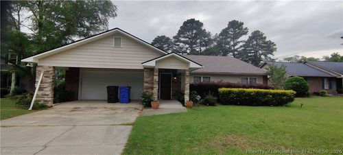 399 Admiral Dr, Fayetteville, NC, 28303-4603 | Card Image