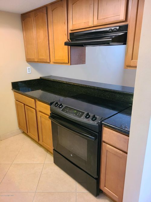 131 Bristol Ct, MELBOURNE, FL, 32935-3409 | Card Image