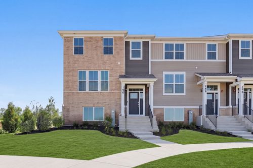 190 Berkshire Dr, Crystal Lake, IL, 60014-7733 | Card Image