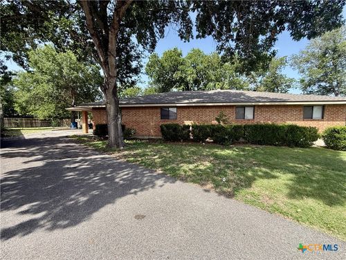 705 Woodcrest Cir, New Braunfels, TX, 78130-3536 | Card Image