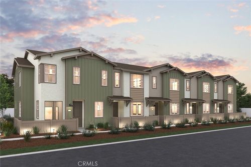 701-9833 Crossbay Loop, Jurupa Valley, CA, 92509-5260 | Card Image