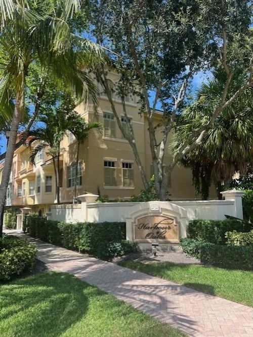 11750 Valencia Gardens Ave, Palm Beach Gardens, FL, 33410-2932 | Card Image