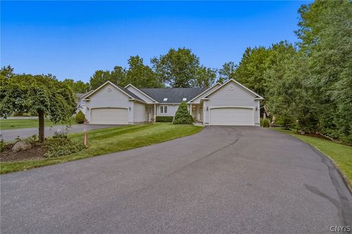 8424 Marco Ln, Lysander, NY, 13027-9182 | Card Image