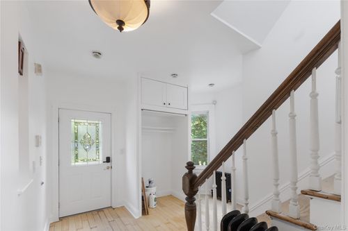 15 Desmond Ave, Yonkers, NY, 10708-5620 | Card Image