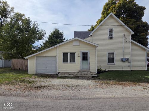 629 Central Ave, Lapel, IN, 46051-9510 | Card Image