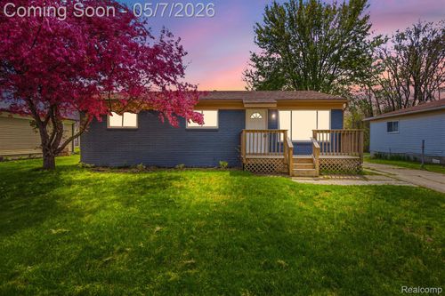 30022 Midfield Dr, New Haven, MI, 48048-1838 | Card Image