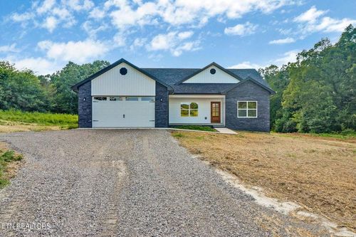 249 Old Grimsley Ct, Grimsley, TN, 38565-5115 | Card Image