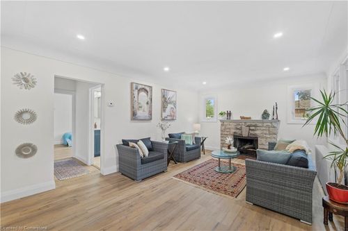 87A Barons Ave S, Hamilton, ON, L8K2Y4 | Card Image