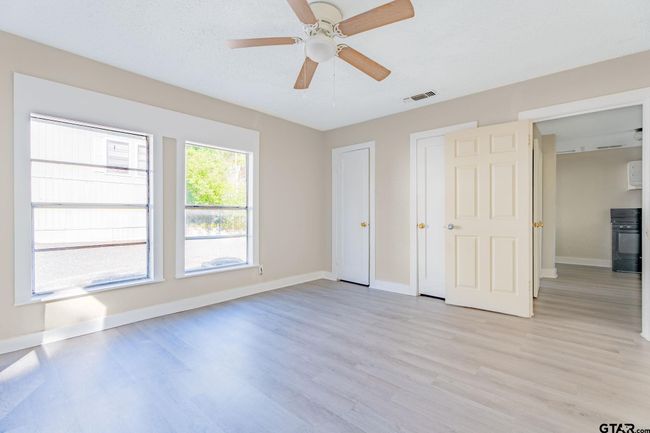 821 &amp; 827 Shaw (7 Units), Home with 0 bedrooms, 0 bathrooms and null parking in Tyler TX | Image 13