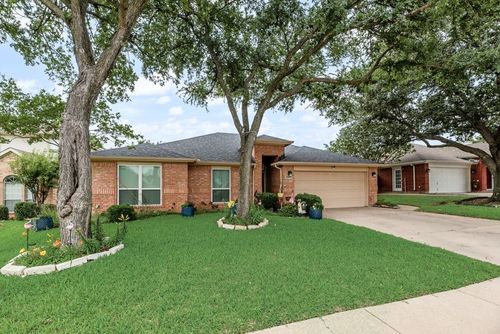 808 Chancellorsville Pkwy, Grand Prairie, TX, 75052-1624 | Card Image