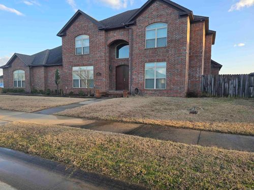 1705 Pecan Creek Dr, Conway, AR, 72034-8022 | Card Image
