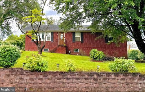 9912 S Grant Ave, MANASSAS, VA, 20110-6108 | Card Image