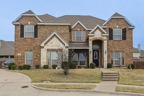 714 Carolyn T Hunt Dr, Cedar Hill, TX, 75104-7346 | Card Image