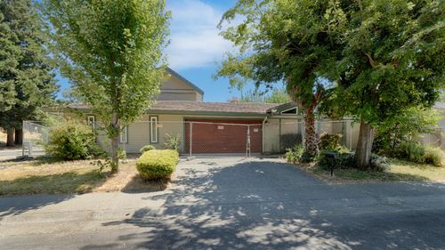 6265 Grangers Dairy Dr, Sacramento, CA, 95831-1037 | Card Image