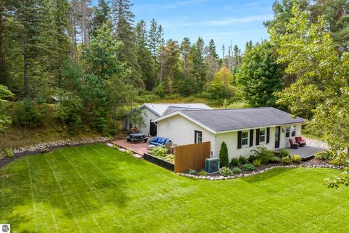 8926 E Bingham, Traverse City, MI, 49684 | Card Image