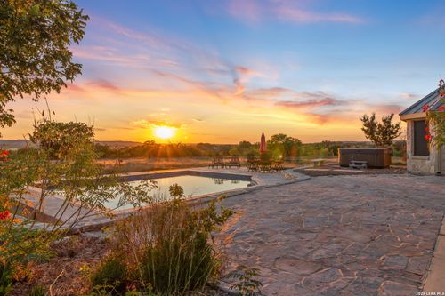 647 Funf Kinder Rd, Fredericksburg, TX, 78624-7694 | Card Image