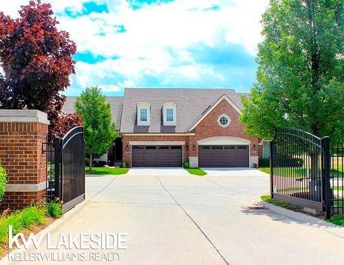 40699 Azalea Dr, Clinton Township, MI, 48036-5009 | Card Image