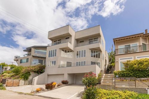 2511 Manchester Ave, Cardiff by the Sea, CA, 92007-2104 | Card Image
