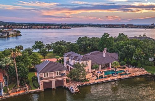 113 Estate Dr, Horseshoe Bay, TX, 78657-9401 | Card Image