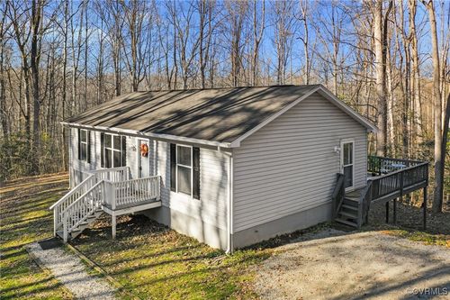 3840 Cabin Road, Gum Spring, VA, 23065 | Card Image