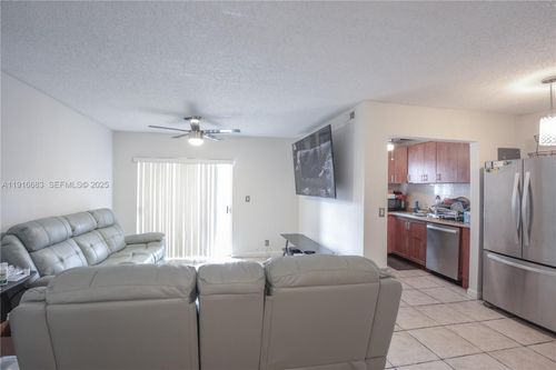 2305-7561 Nw 16th St, Plantation, FL, 33313-5158 | Card Image