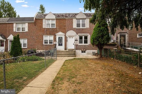 230 W Washington Ave, Clifton Hts, PA, 19018-2130 | Card Image