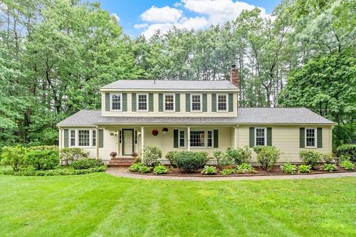 23 Banbury Dr, Westford, MA, 01886-3517 | Card Image