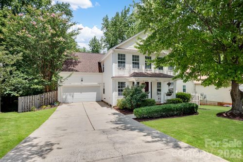 9406 Golden Pond Dr, Charlotte, NC, 28269-1564 | Card Image
