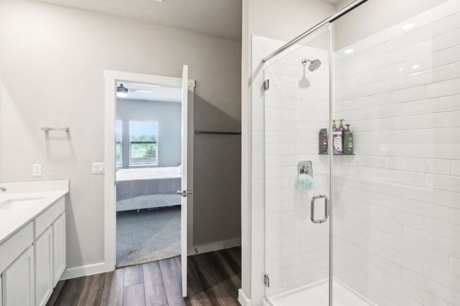 Walk-in shower | Image 21